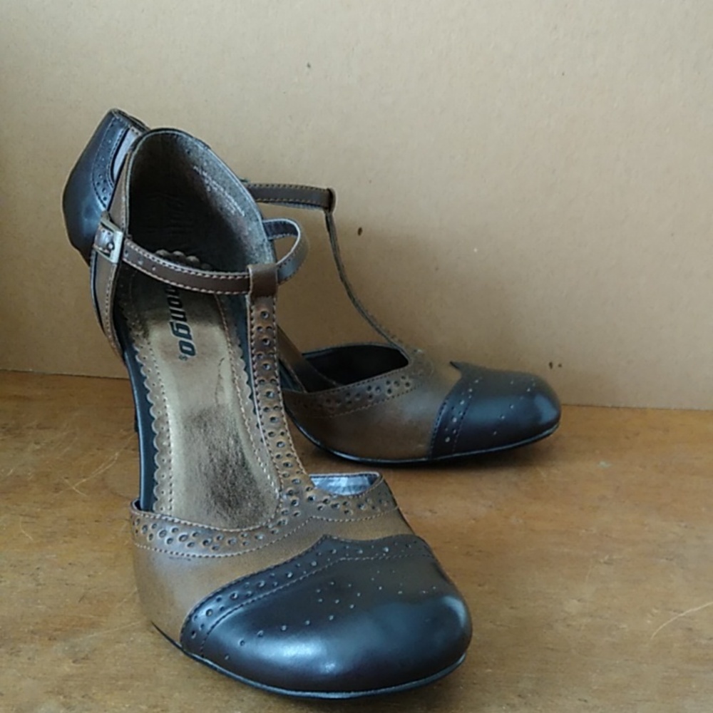 Bongo 2-Tone Brown Spectator T-Strap Heels | size 8 - Picture 9 of 12
